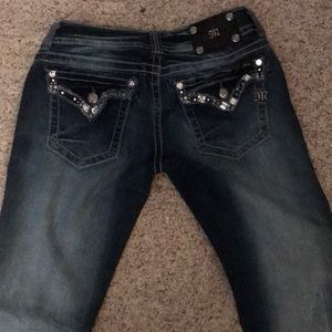 Selling these jeans, been worn a few times.
